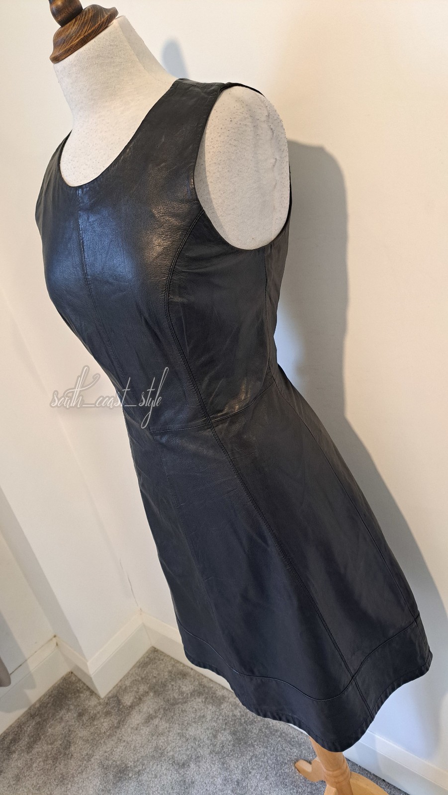 OASIS – Black 100% Genuine Leather Fit & Flare Above The Knee Dress – Size 12
