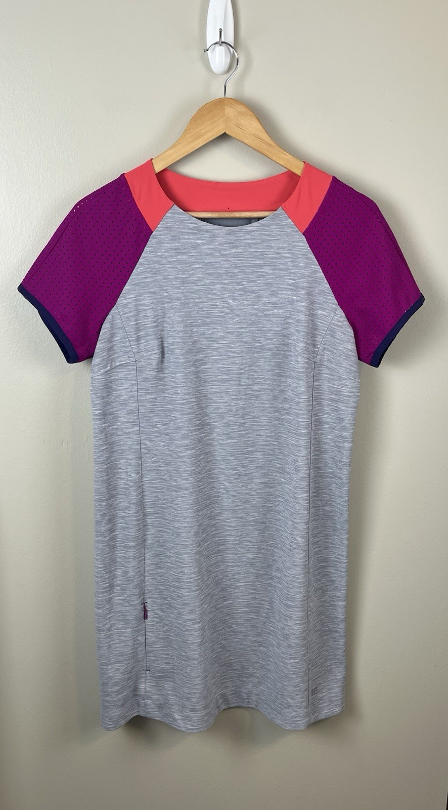 Title Nine Women’s Sz Lg Unconventional Dress Stretch Gray Raspberry Coral