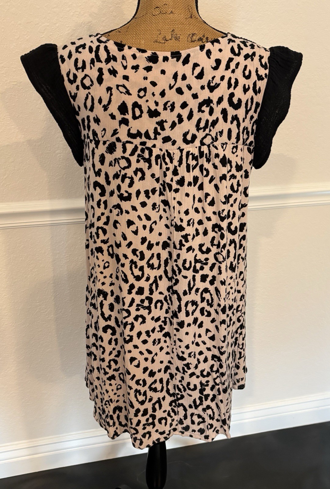 Savanna Jane Lucky in Leopard Dress Animal Print Embroidery Vacation MEDIUM
