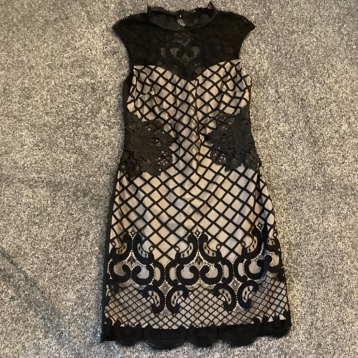 Lipsy London Womens Black Lace Overlay Evening Dress UK 12 34in Length JD03665
