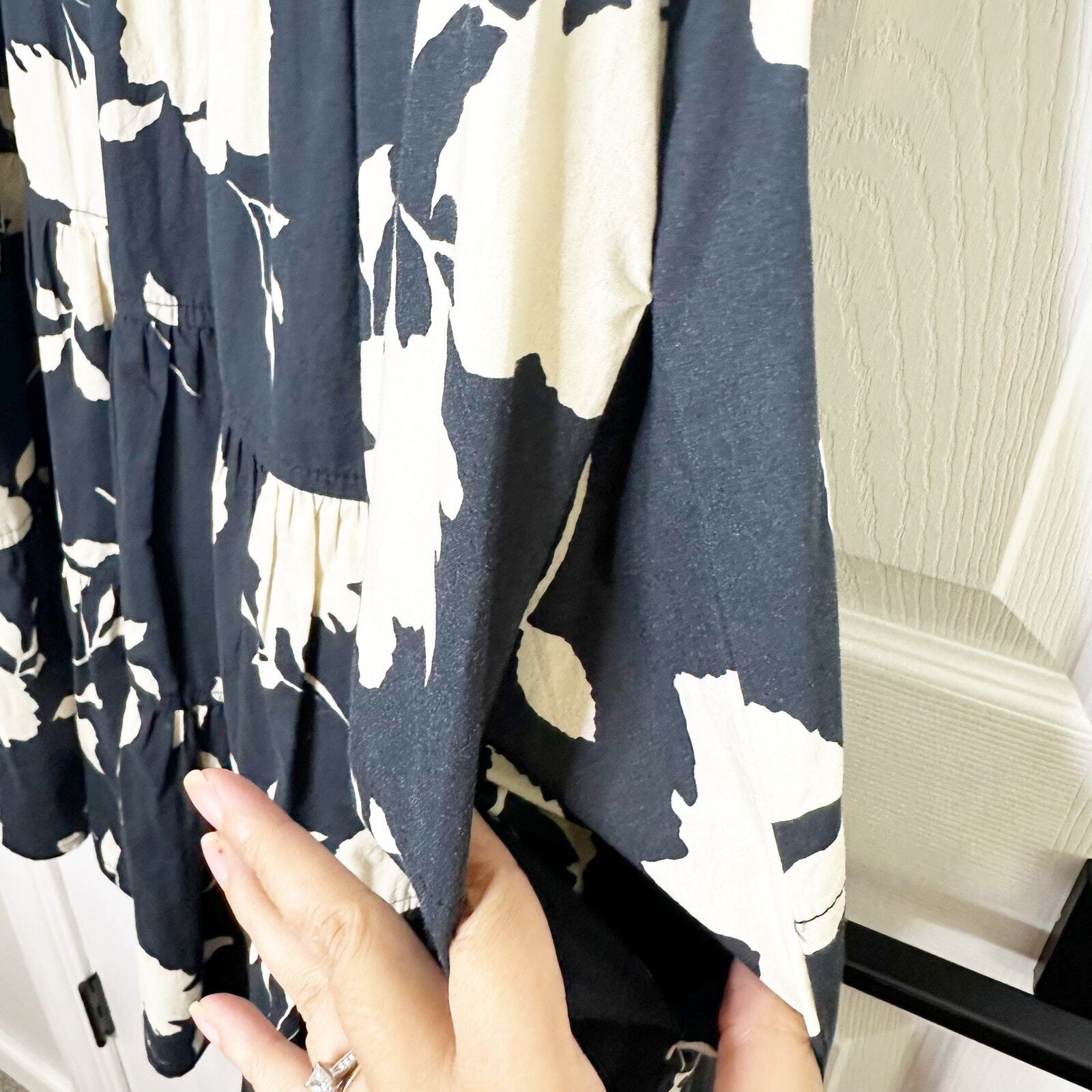 SOFIE THE LABEL Size M Black Cream Floral Swing Tiered Dress
