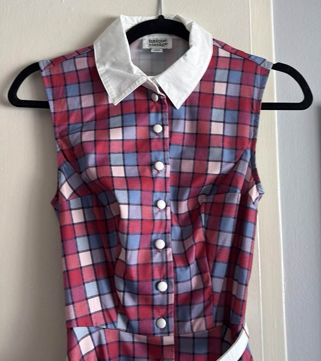 Unique Vintage Dress size XS/2 Plaid Sleeveless Dress with Belt