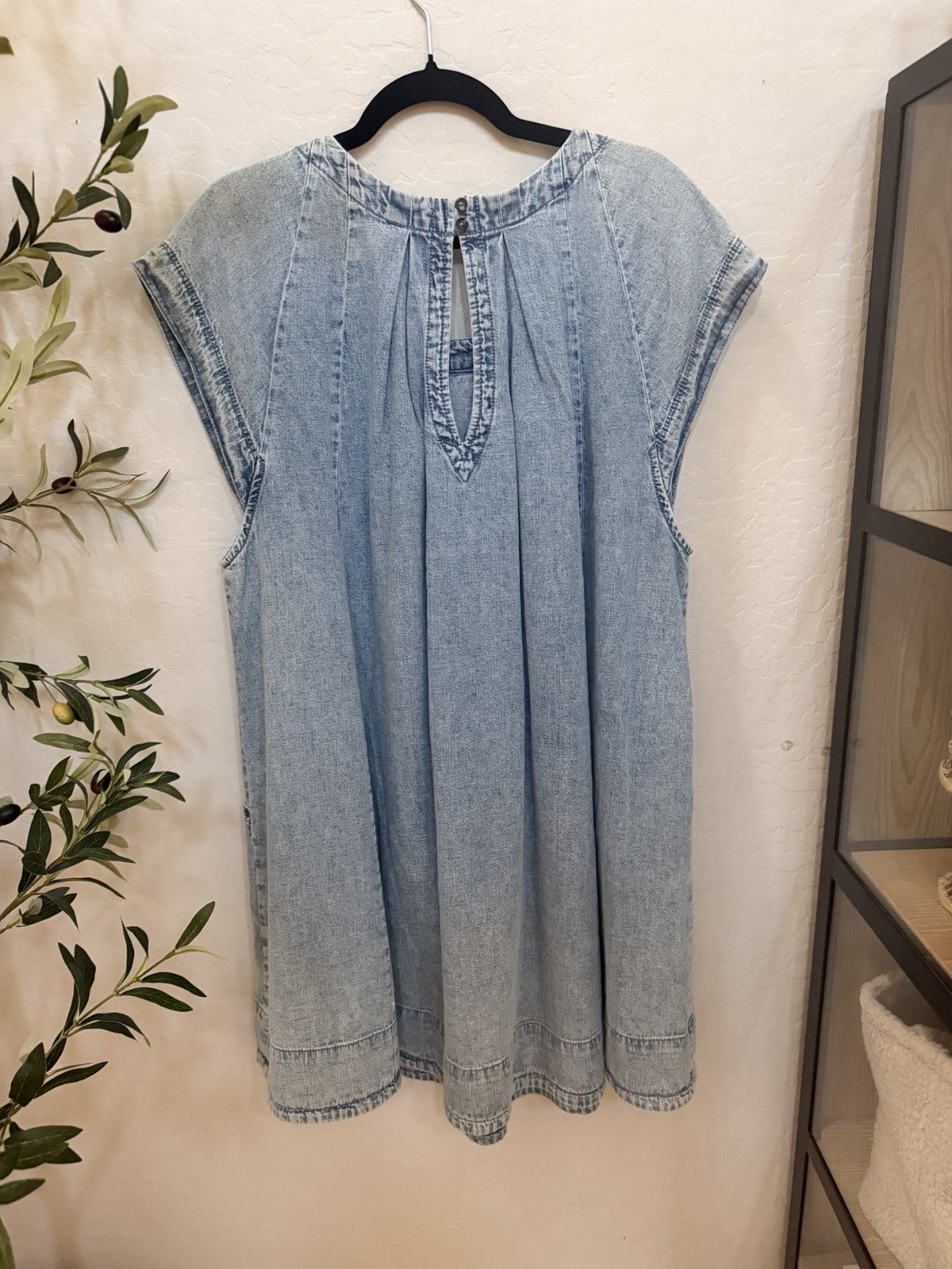 Free People Blue Denim Shift Dress Round Neck Short Sleeve Pockets XL
