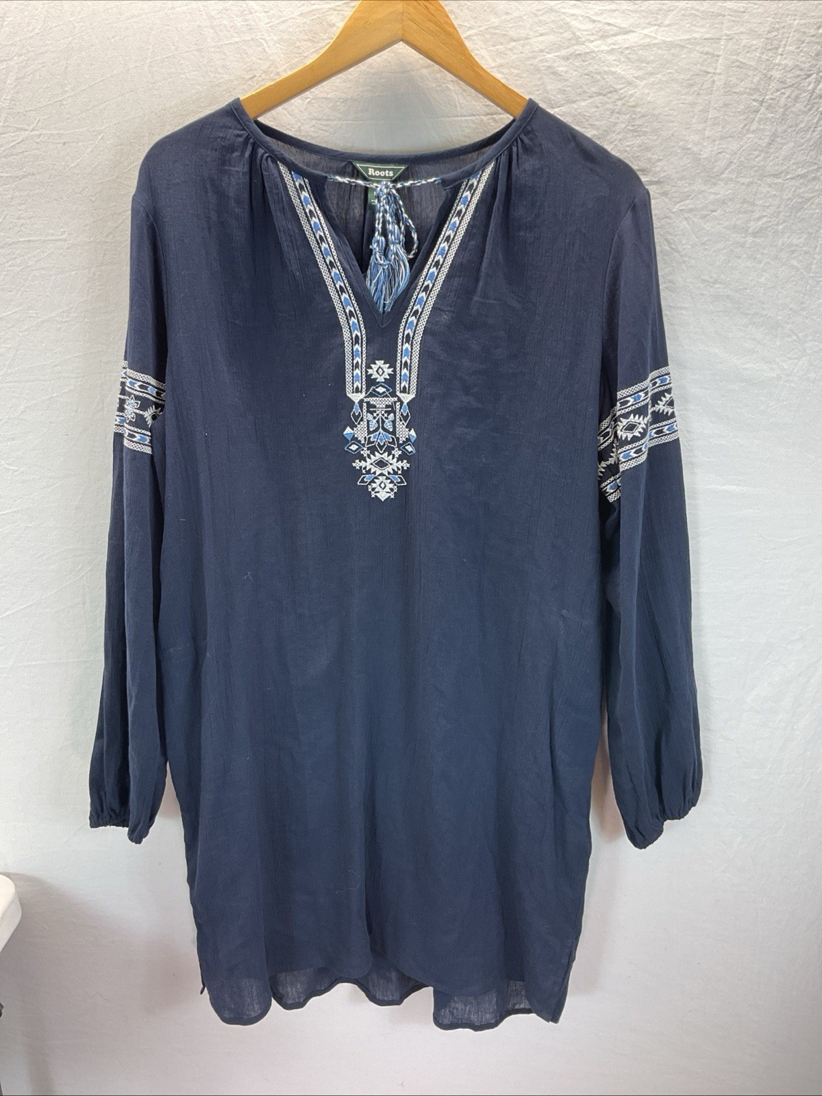 NEW ROOTS Canada Women’s Peasant Dress Size M Navy Blue Embroidered long sleeve