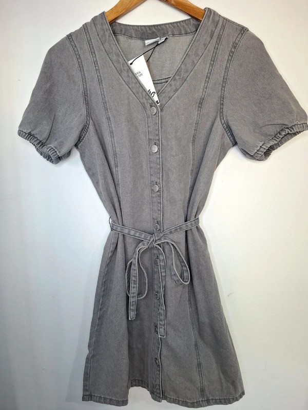 Vero Moda Grey denim dress – Size S v neck tie in middle holidaysummer dress 616