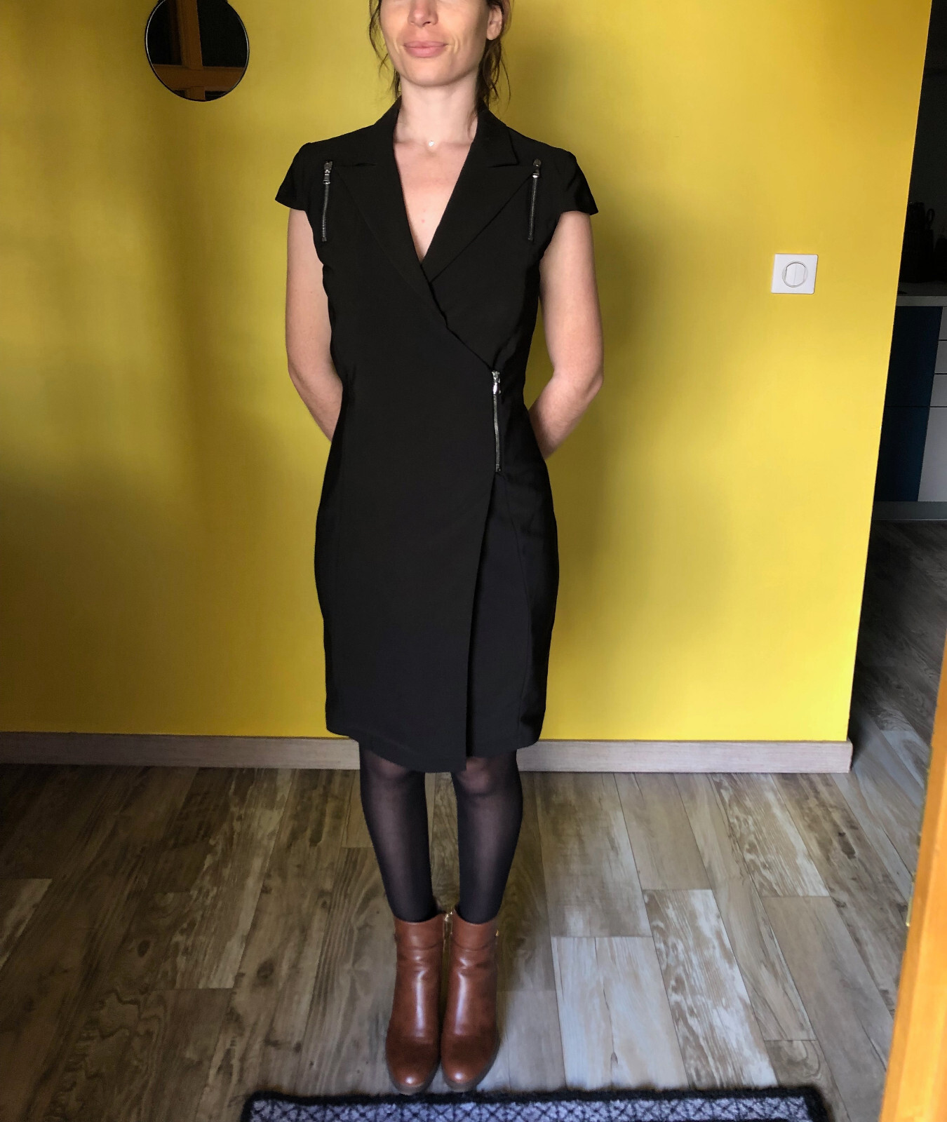 Beautiful Black Split Dress With Zip PIANURASTUDIO Size 36 FR New