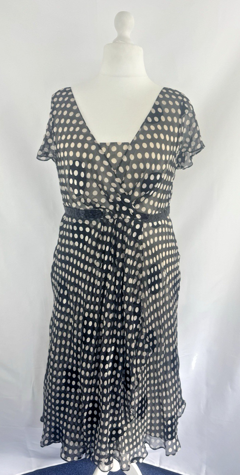 NEW Fenn Wright Manson Dress Size 18 Silk Spotty polka dot black white