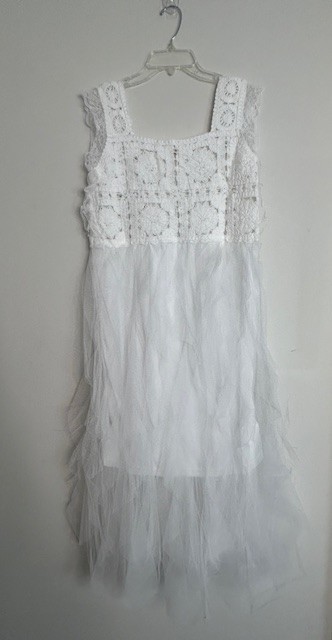 POL Romantic Bohemian Inspired White Crochet Lush Lace Tulle Knit Midi Dress NEW