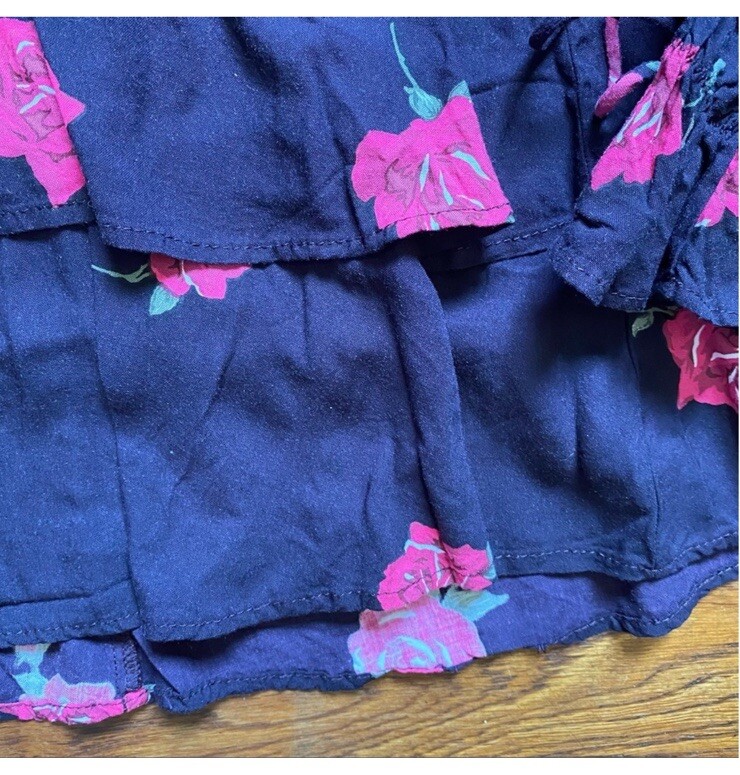 Motel plunging front dark purple ruffle bottom dress size medium