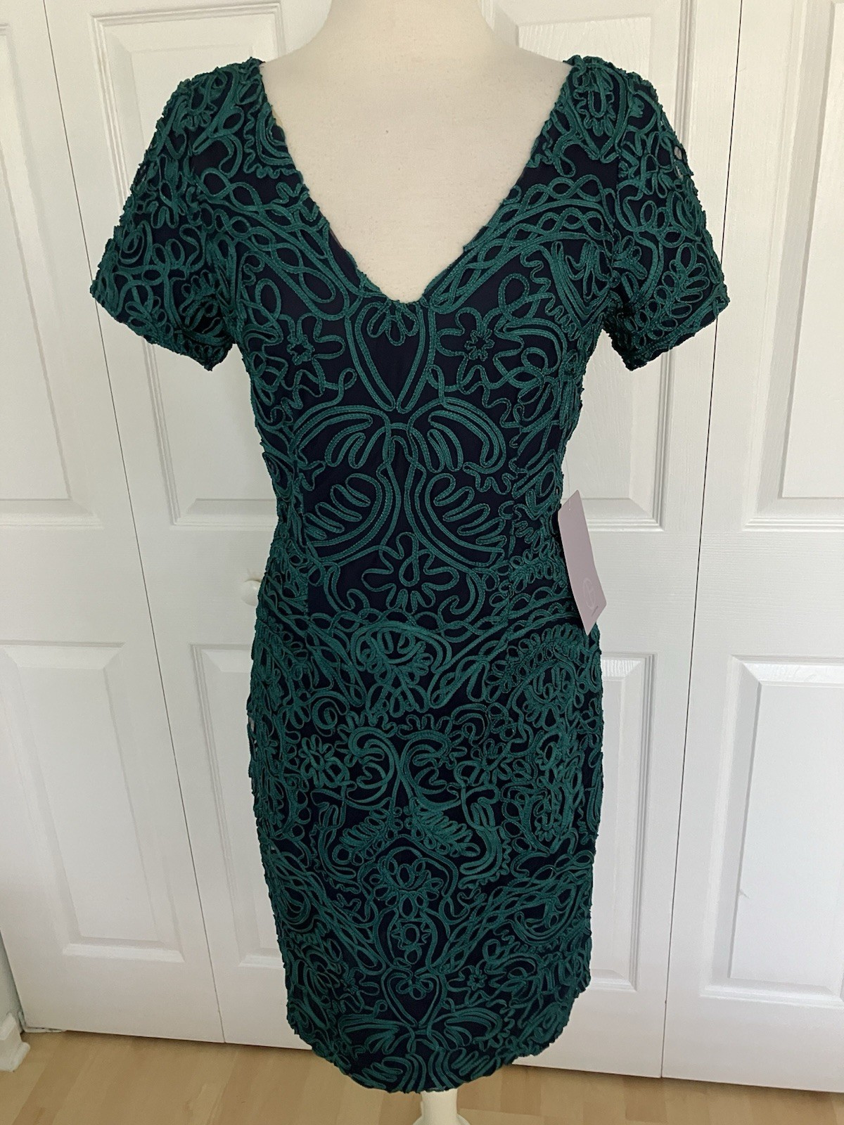 NWT JS Collection V – Soutache Jade Embriodered Cocktail Dress 8P