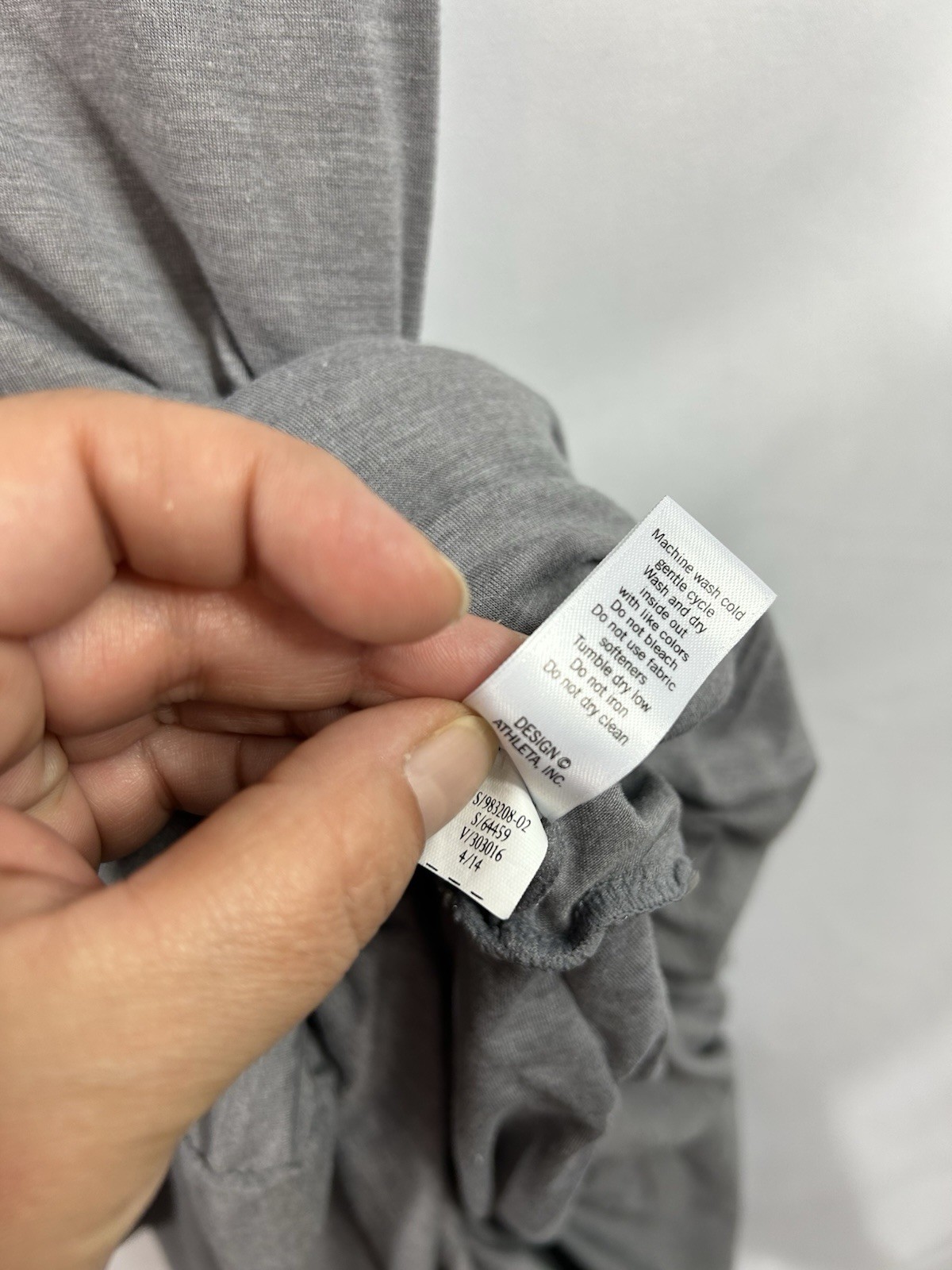 Athleta Step Up Dress Medium Gray Heathered V-Neck Ruched Side Cap Sleeve S2014