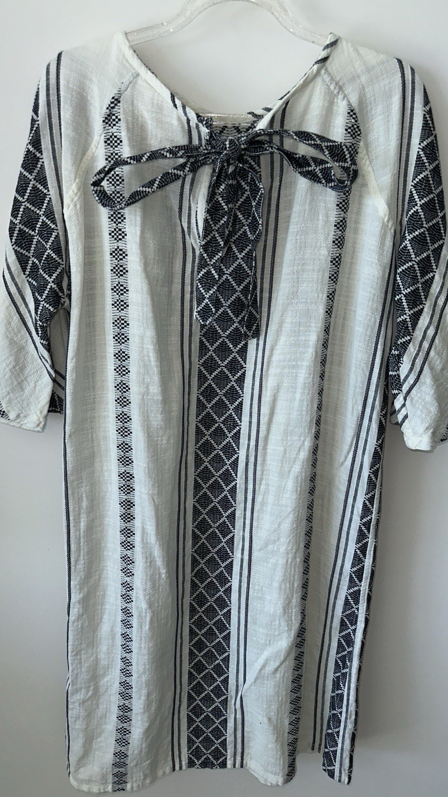 Oshin Black White Geometric Shift Dress Tie Neck Round Neck 3/4 Kimono Sleeve M