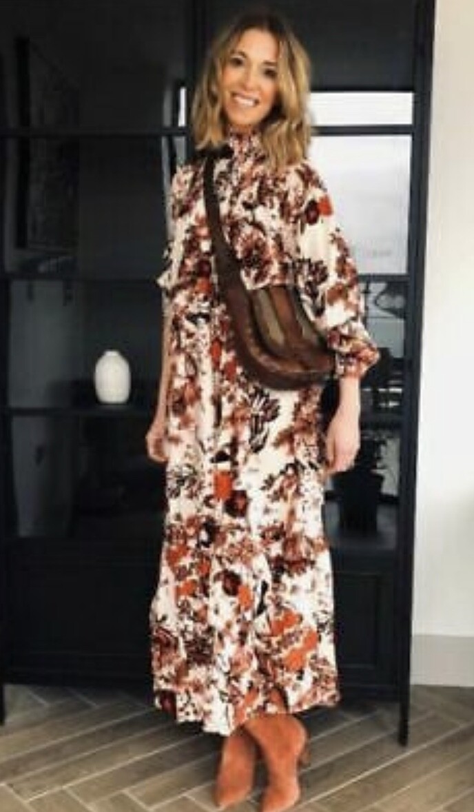 HM floral print dress with stand up collar, bloggers favorite, US size 2