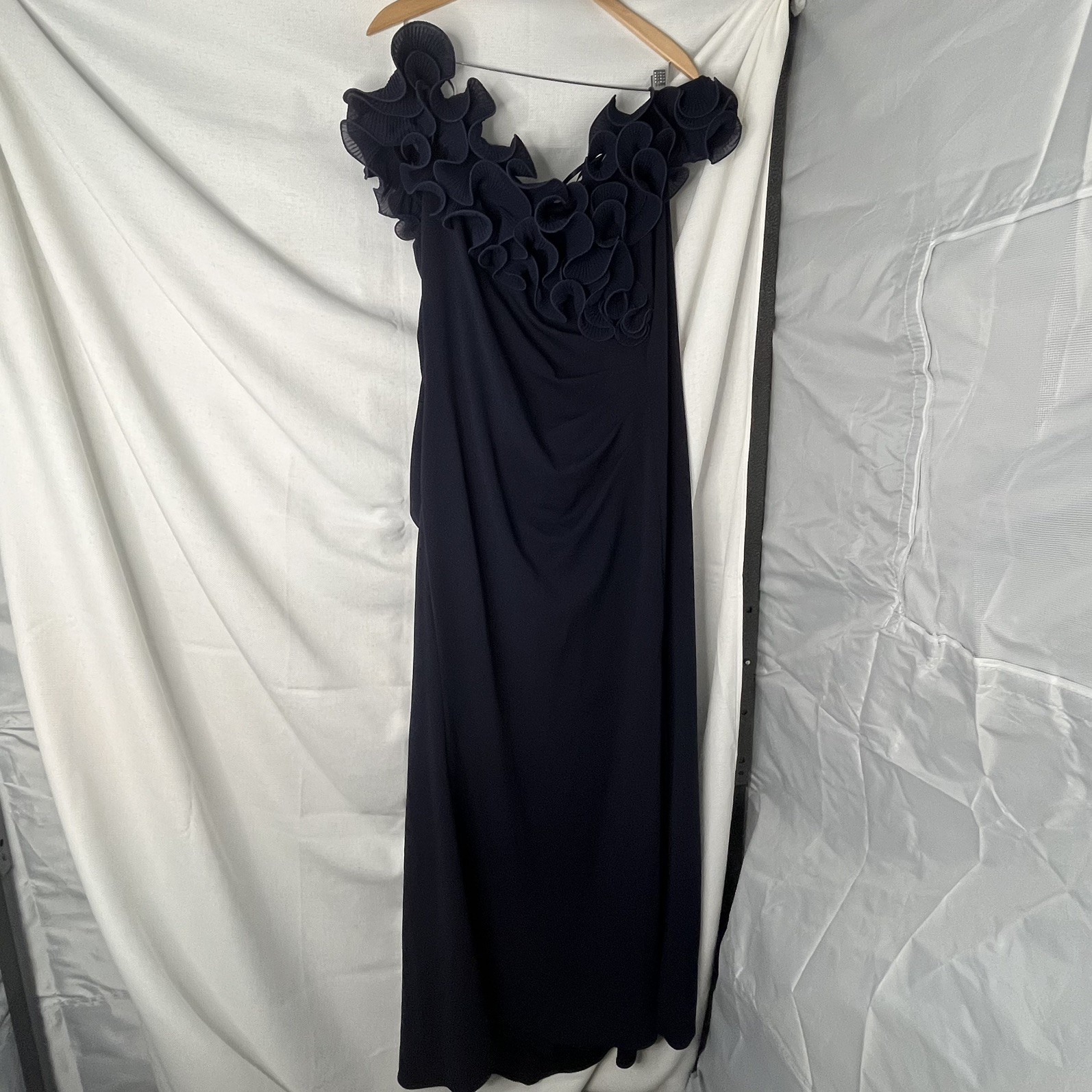 Xscape Navy Blue Ruffle Off the Shoulder Crepe Column Gown Dress Size 18