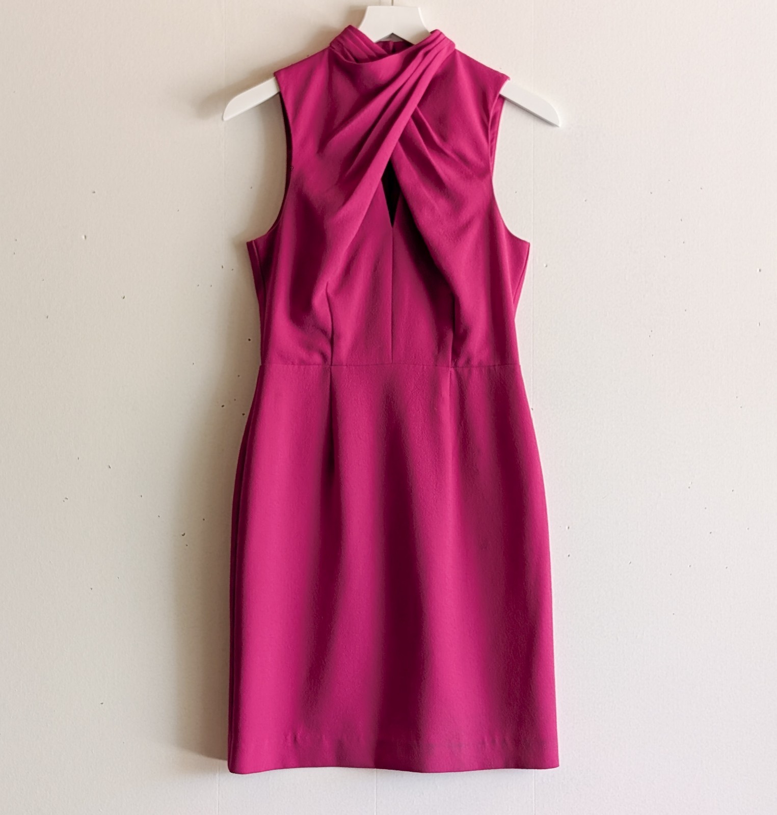 Trina Turk Contessa Twist Front Sheath Keyhole Mini Dress Sz 4 Fuschia Pink