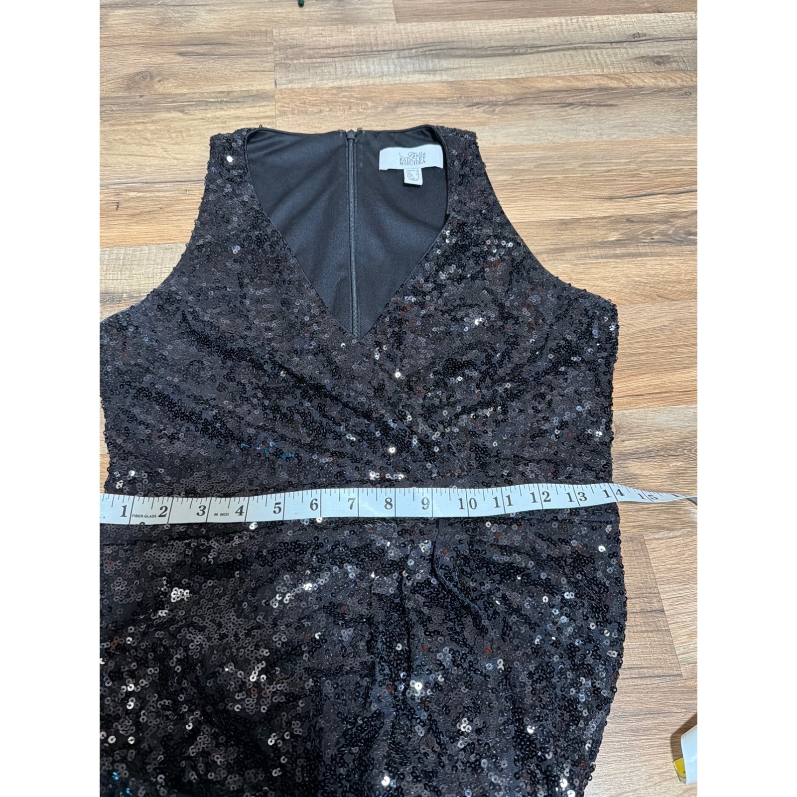 Belle Badgley Mischka Black Sequin Formal Gown V Neck Sleeveless Dress Size 4