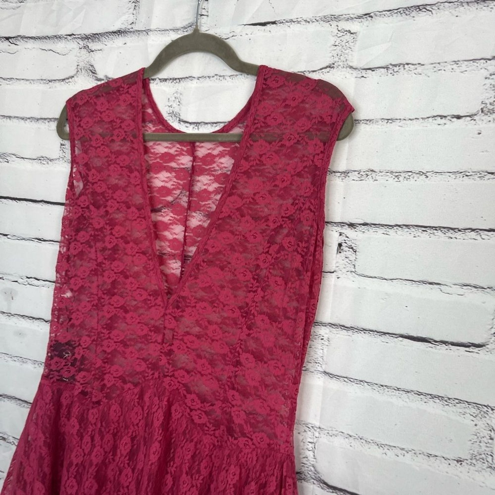 R.Vivimos Pink Lace Asymmetrical Midi Dress Women’s XL Deep V Sleeveless NWT