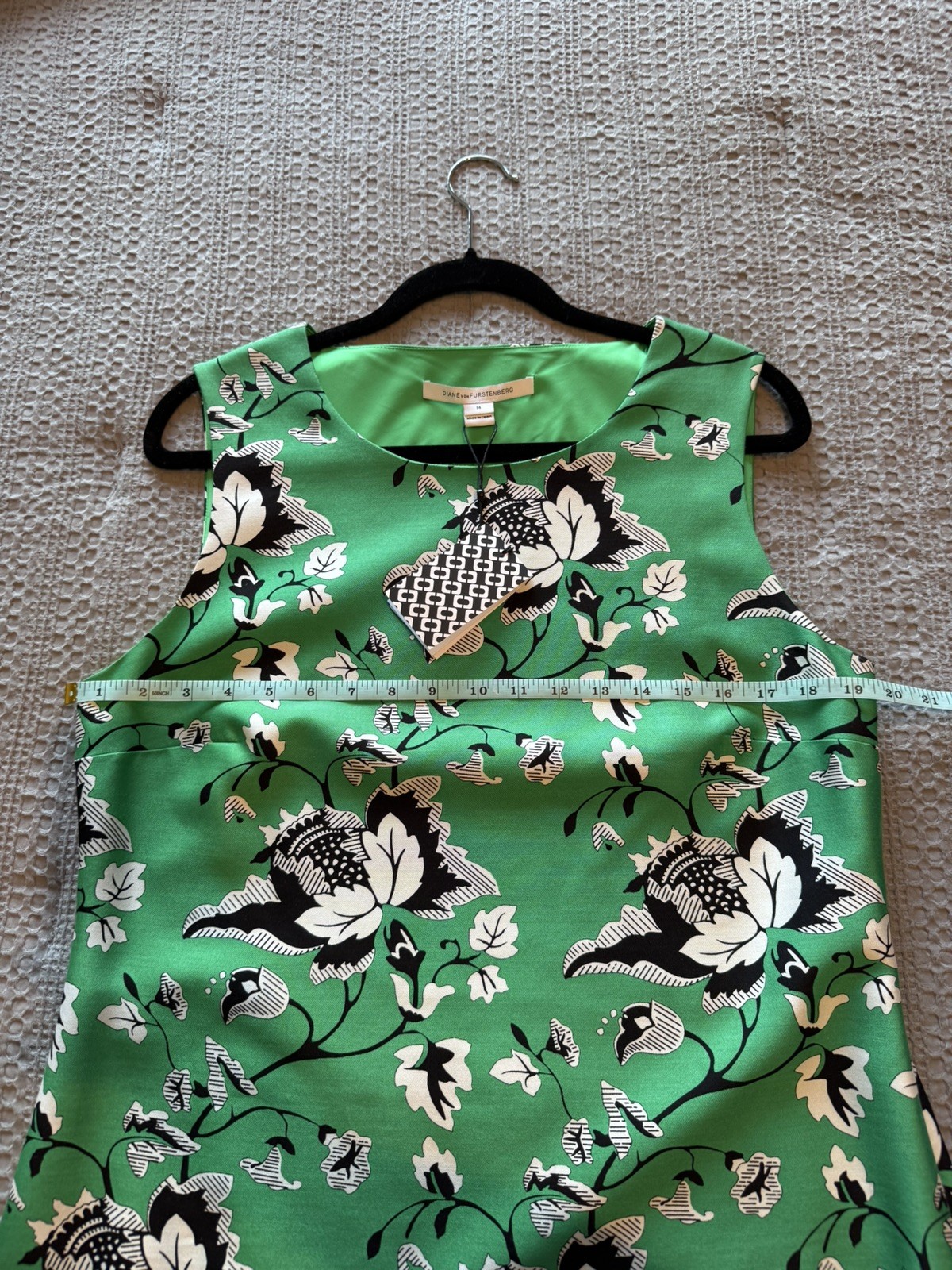 Diane Von Furstenberg DVF Sofia Dress ~ Sz 14~ Green Floral Silk Wool Print