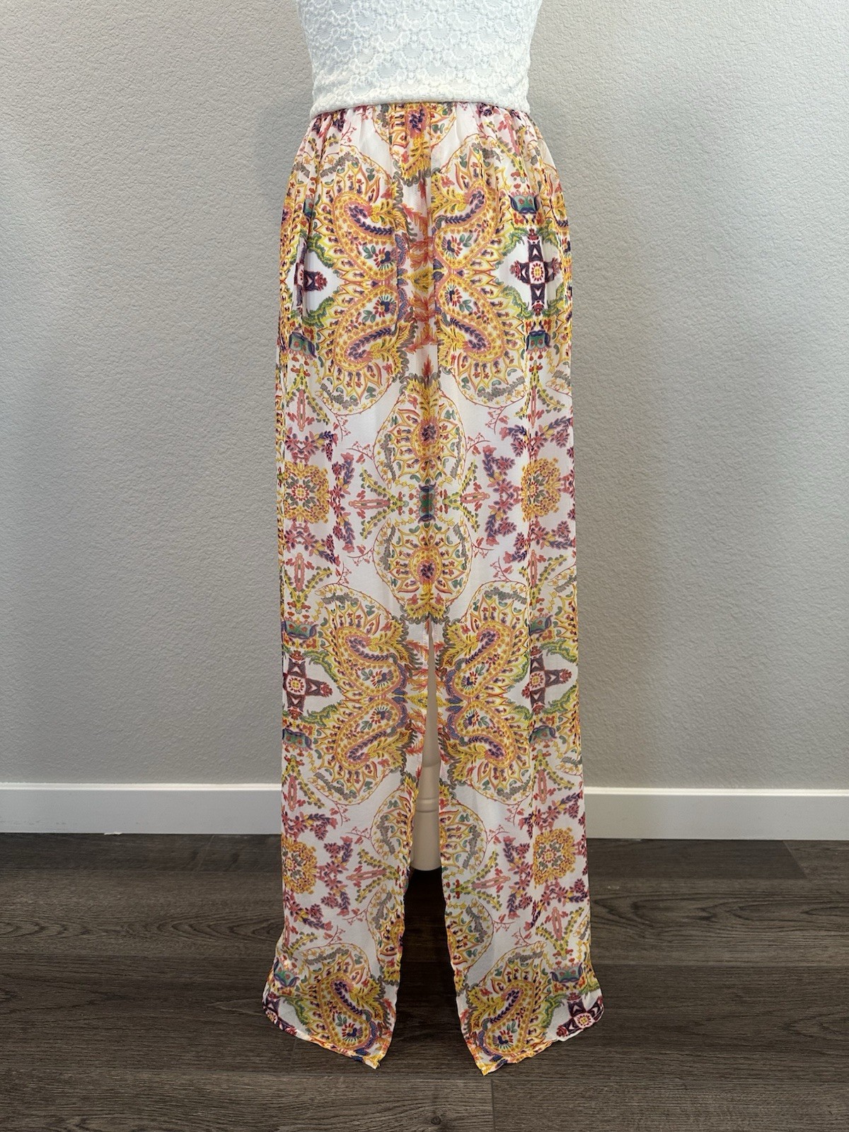 Lily Rose White Lace Bodice Paisley Elegant Women’s Maxi Dress – Size S