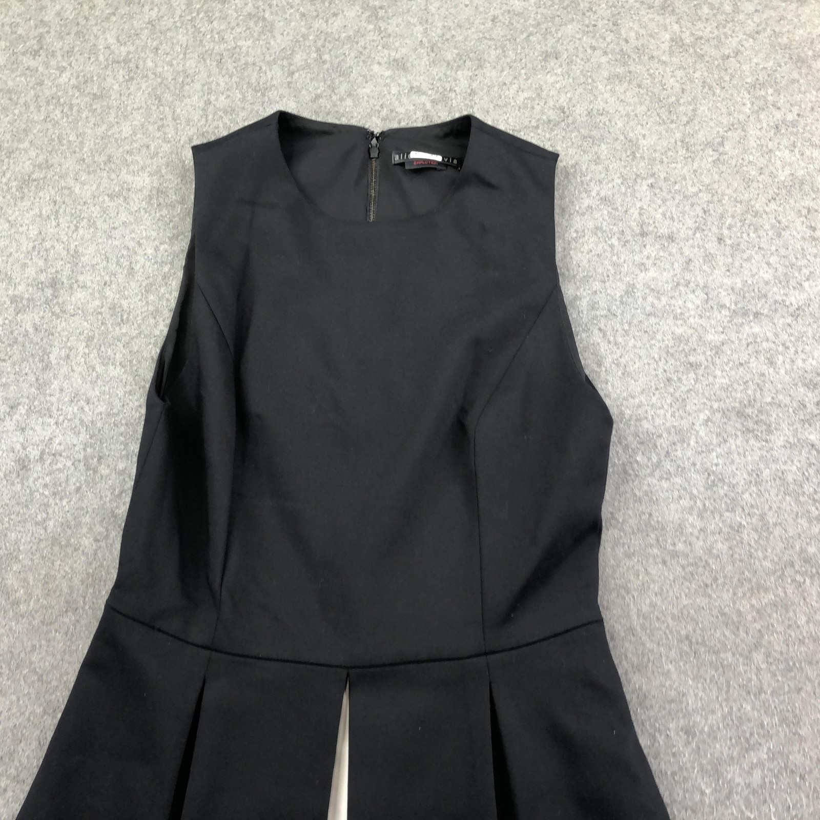 Alice + Olivia Dress Womens Small Black Pleated Fit Flare Sleeveless Office Work