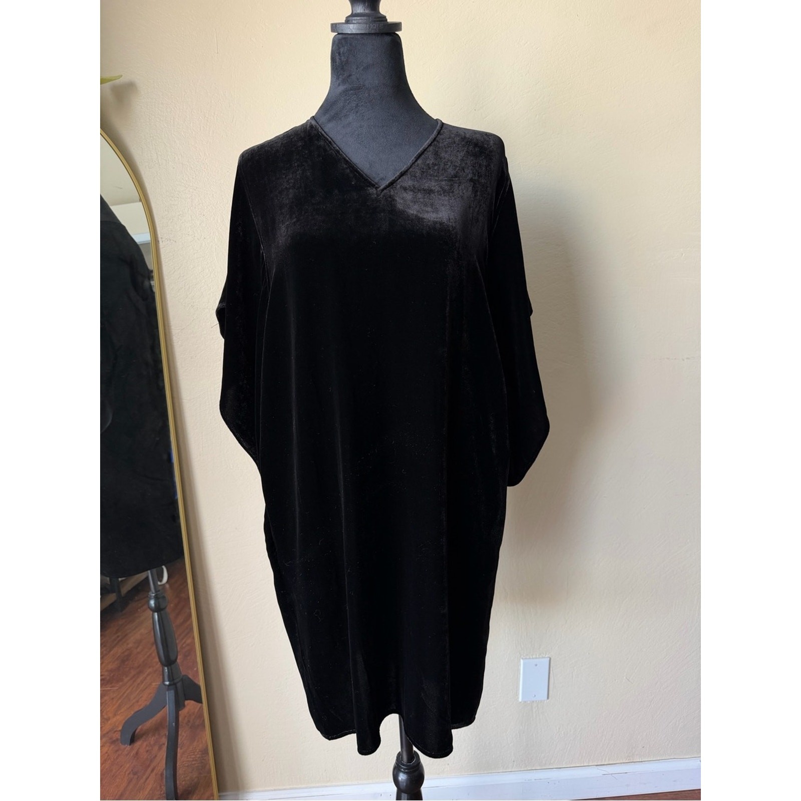 Eileen fisher black velvet dress tunic loose fit xxs (mannequin is small)