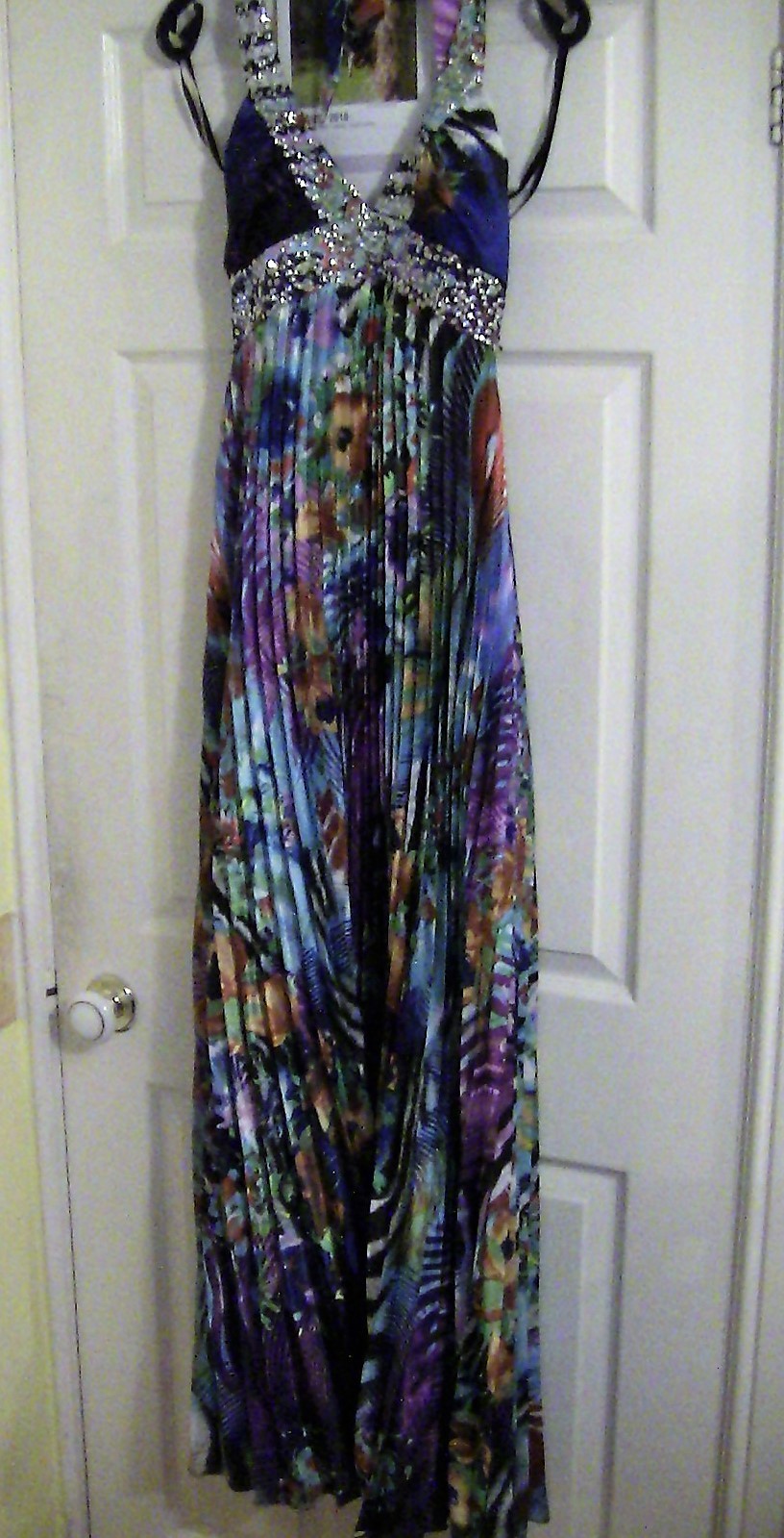 Nightway Full length Maxi Dress Size 10 Halter, Pleated Multicolour stunning