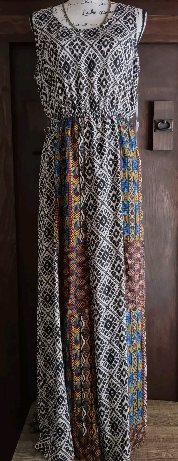 Maxi Dress Womens Medium Boho Black Long Sleeveless Tribal Aztec Mixed Print