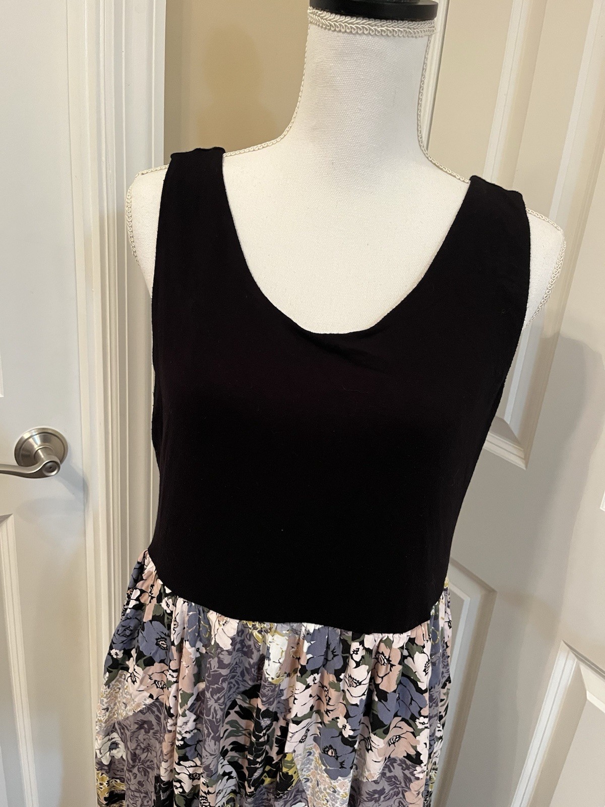 Nicole Miller L Mixed Fabric Crazy Quilt Floral Print Maxi Dress Pockets Black