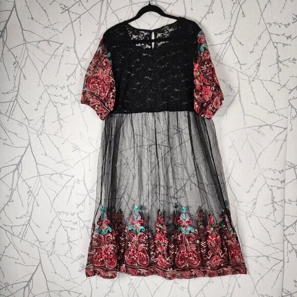 Suzanne Betro Sheer Lace Empire Waist Midi Dress | Women’s 3X