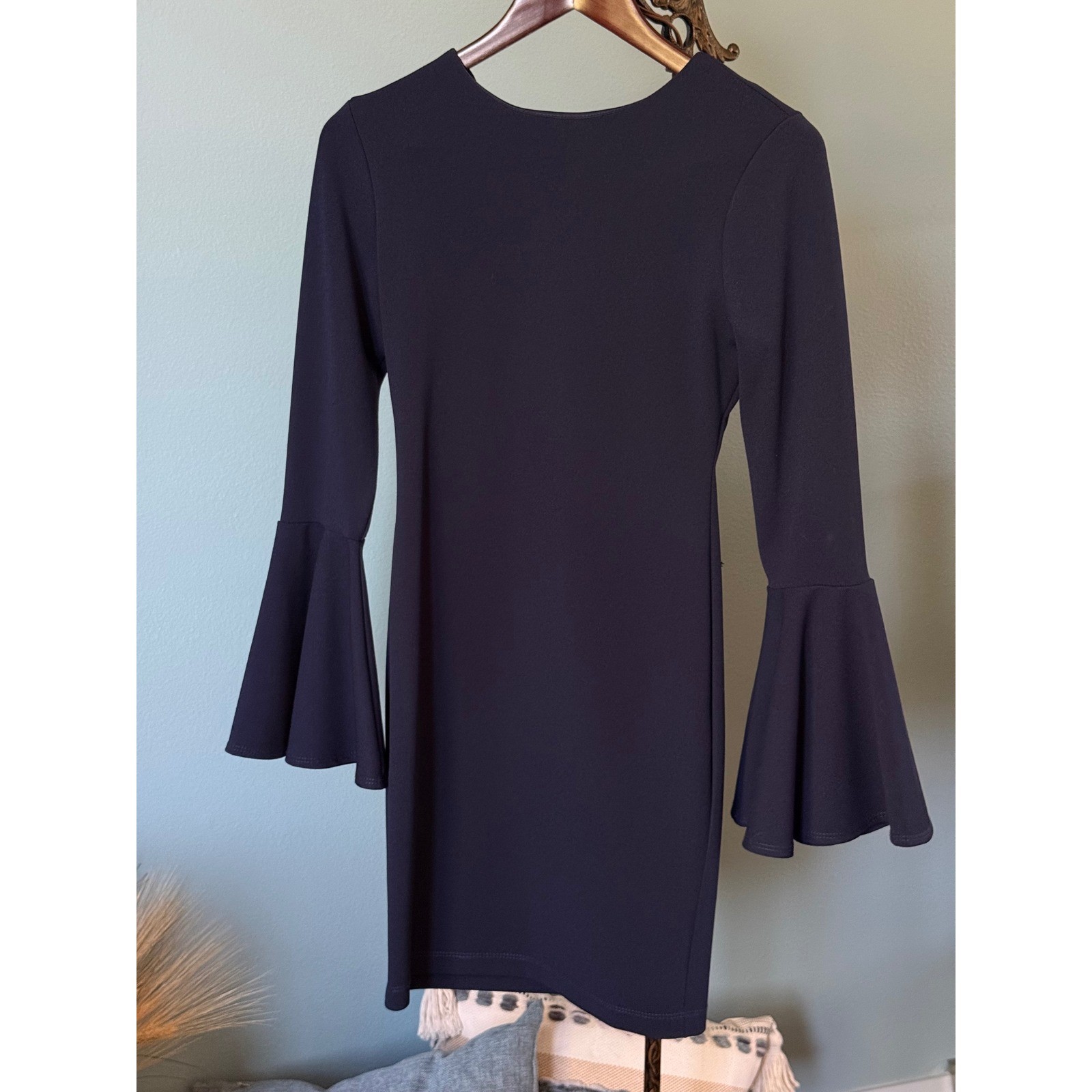 Navy Bell-Sleeve Fitted Dress Gold Accent Zip Mini Date Night Wedding Guest M