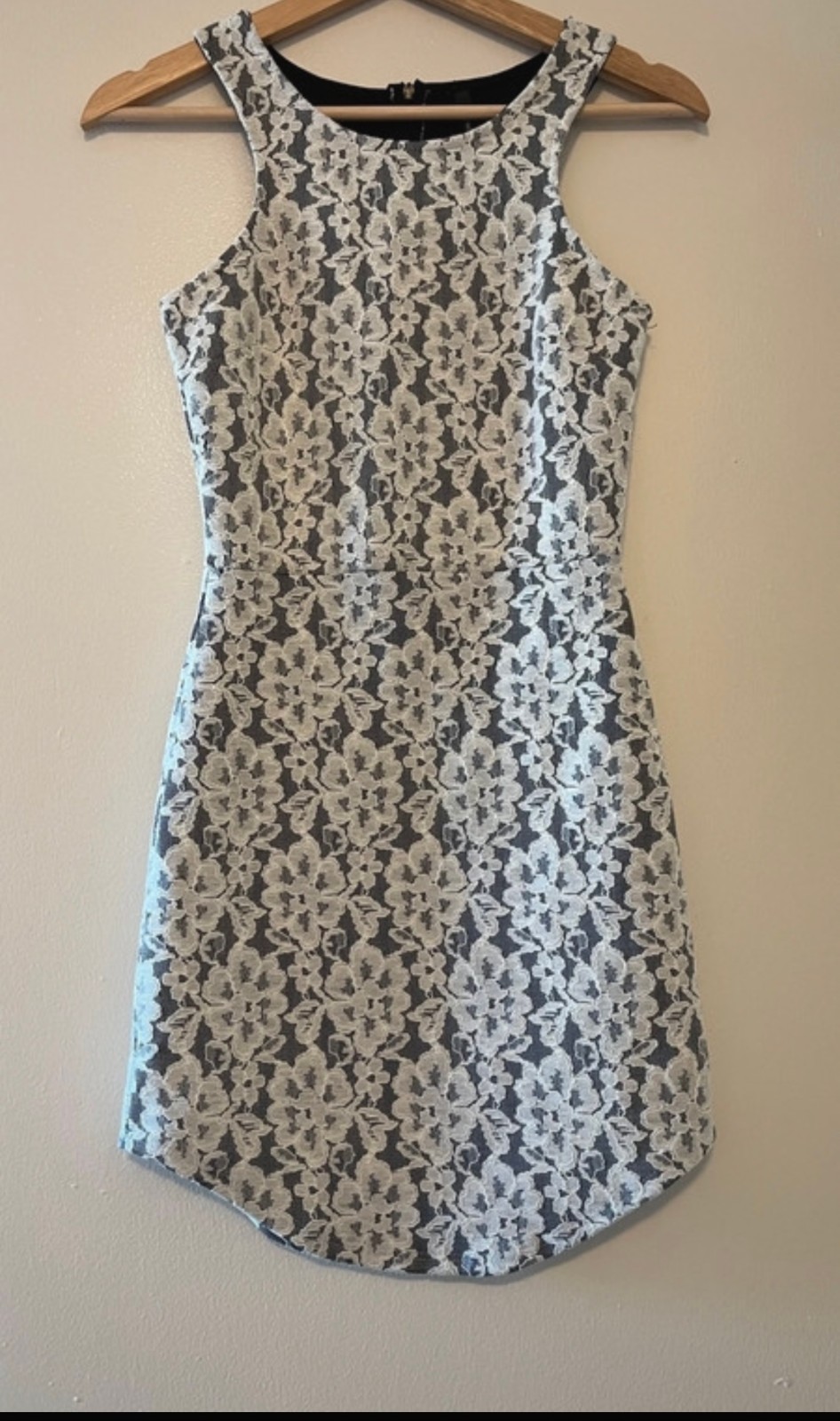 Blanc black/ white floral lace bodycon dress, size xs