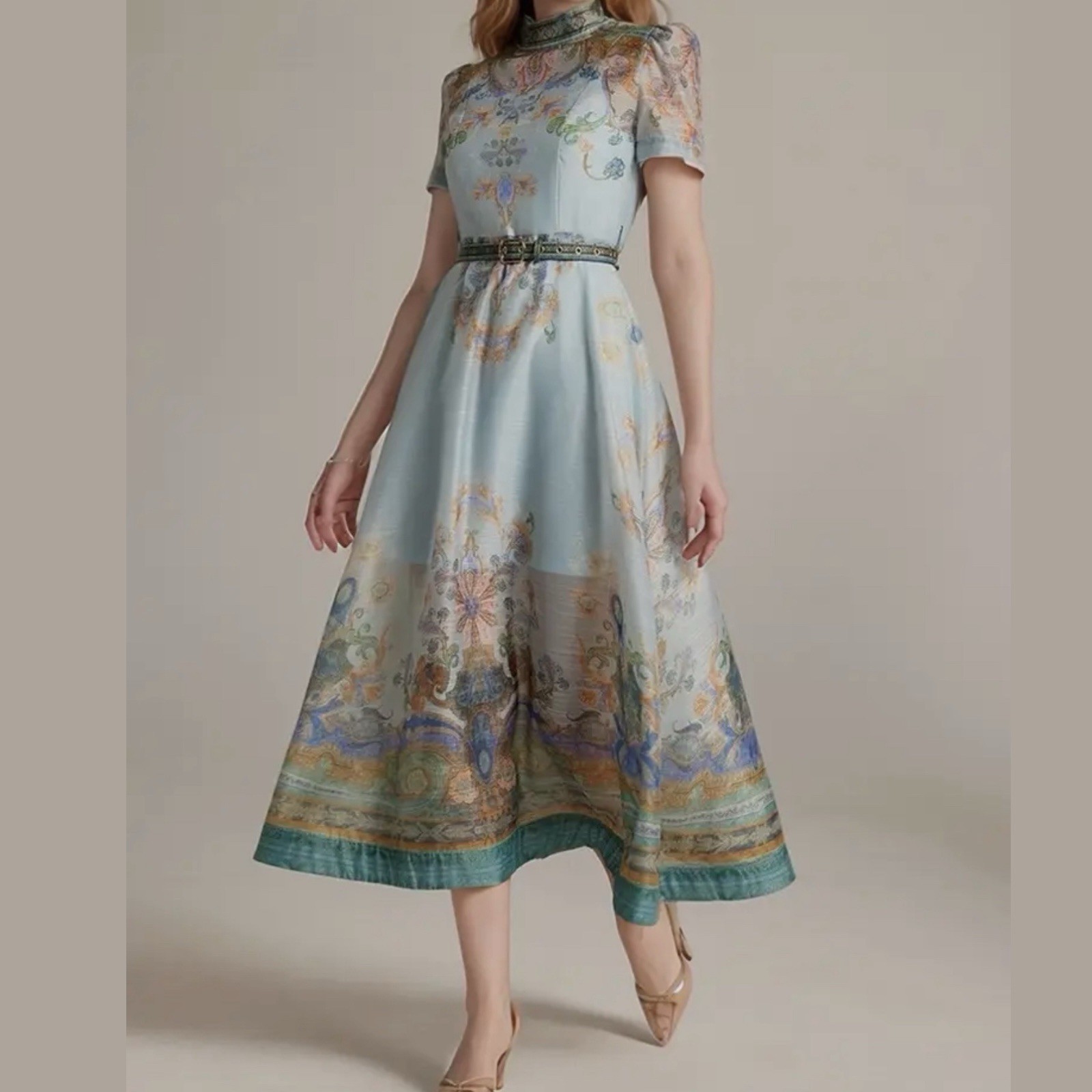 Women A-Line Midi Style Vintage Dress SZ M Blue Floral Print Short Sleeves Belt