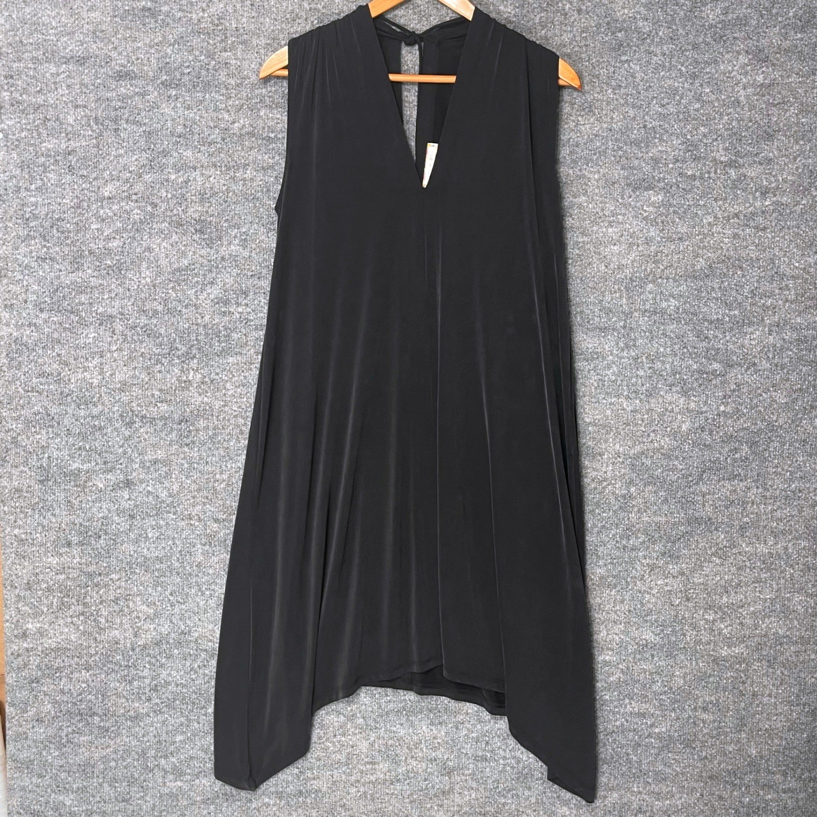 Eri + Ali Black Cupro Blend V-Neck Handkerchief Hem Shift Dress XS D5599-SB