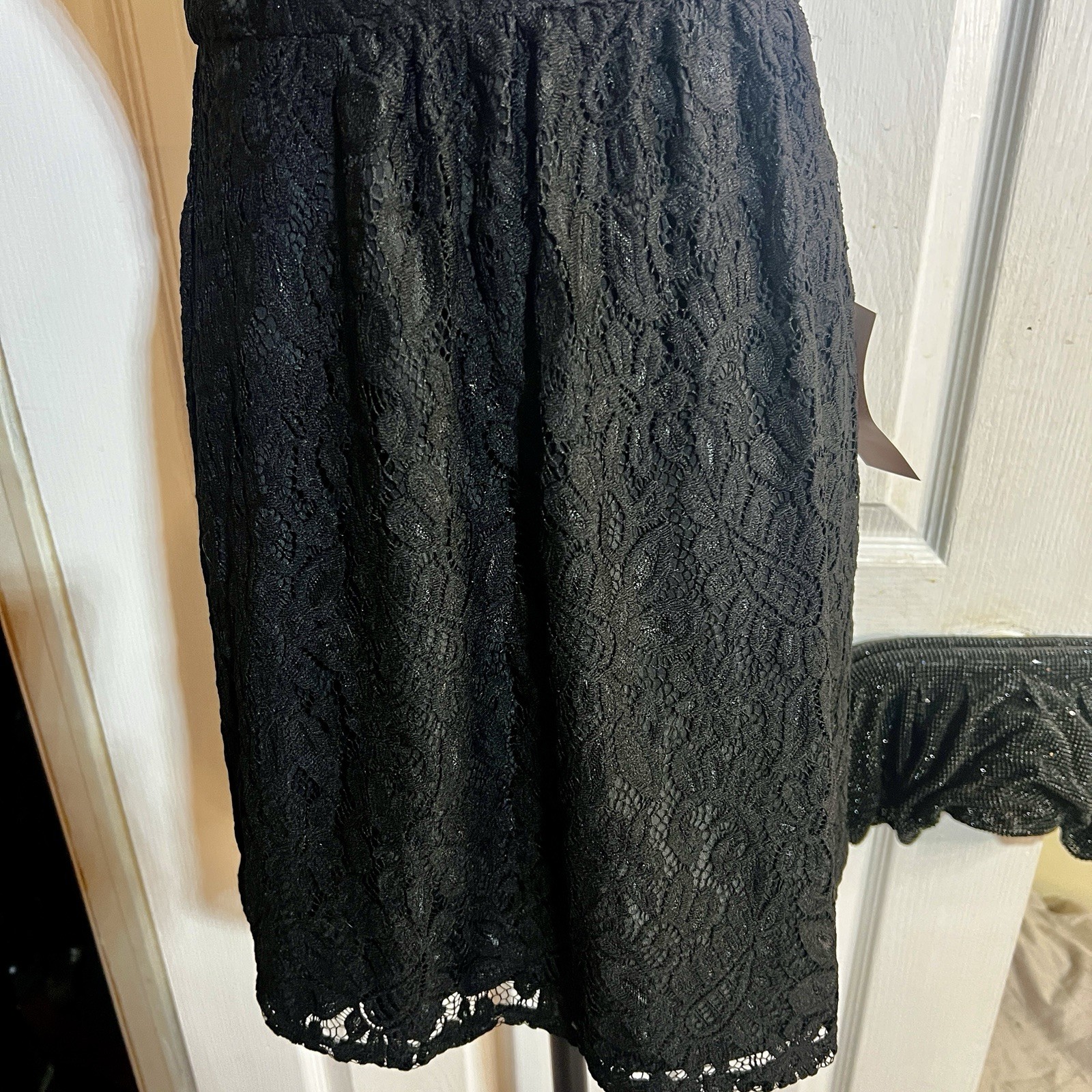 New BCBG Generation Wms Lace Floral V Neck Pleated Mini Little Black Dress 4