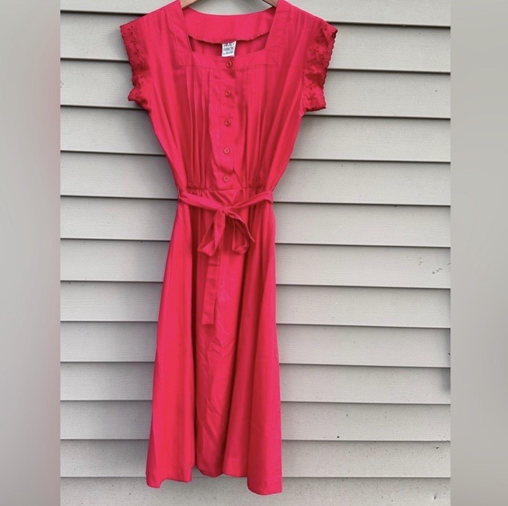Vtg 70s Avon Fashions red sun dress Pintucks women’s 11/12 Secretary