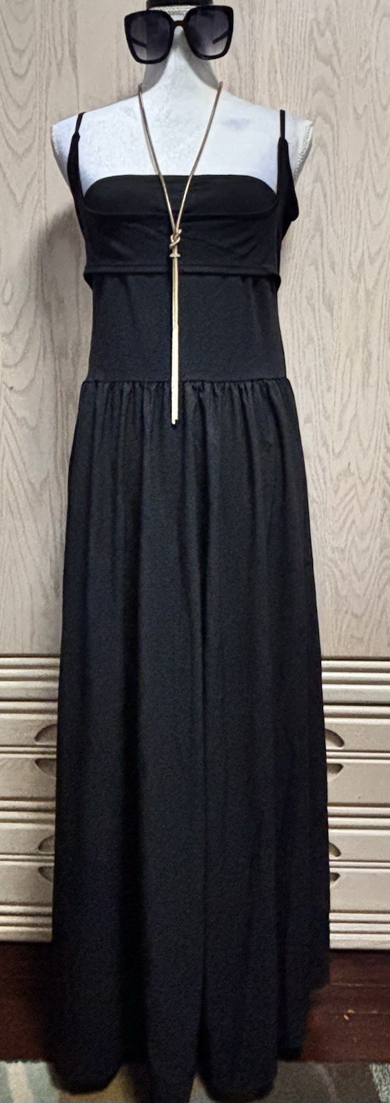 Halara Breezeful Backless Side Pocket Flowy Flare Maxi Black Dress Sz L . New.