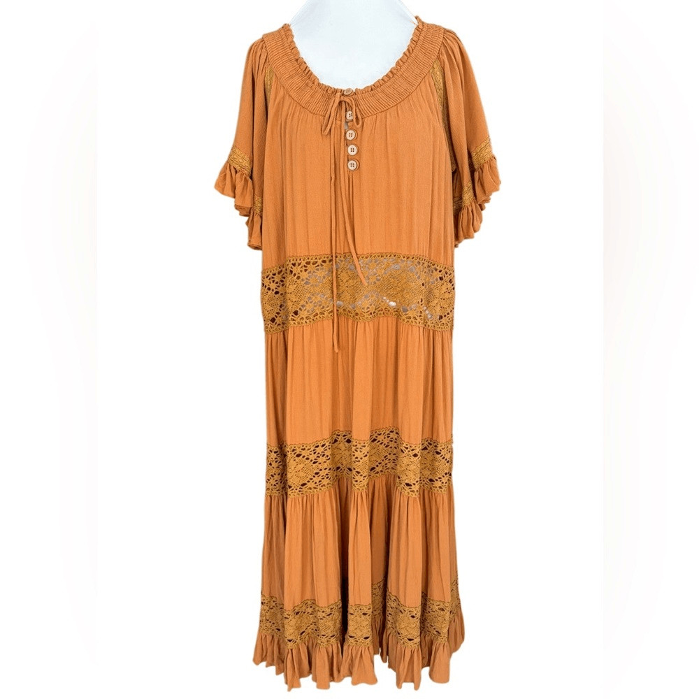 Lara Daisy Flowy Maxi Dress, on/off shoulder, tie front w/Sweet Lace Trim Sz S.