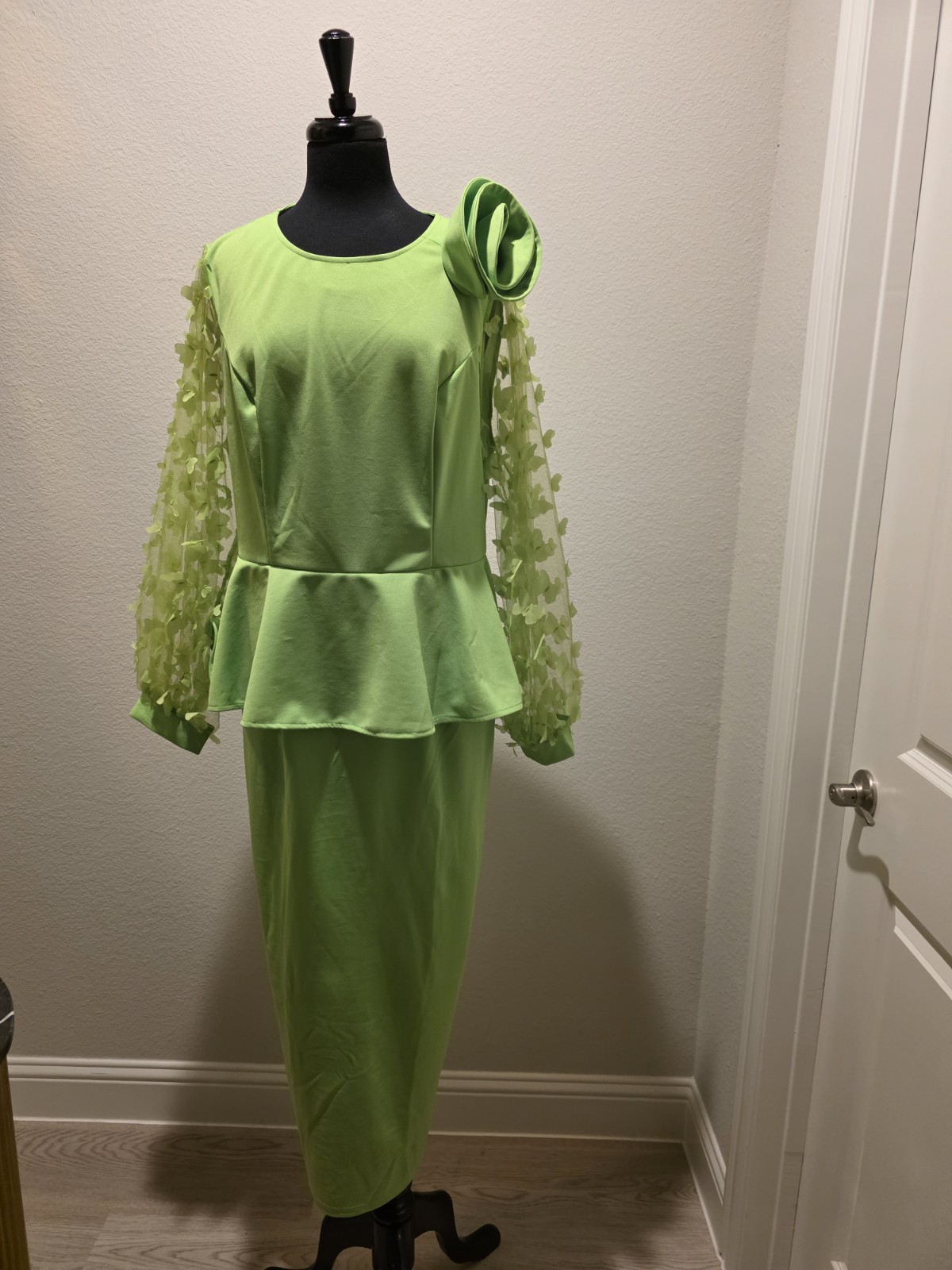 Soze 2 X Aomei Lime Green Dress
