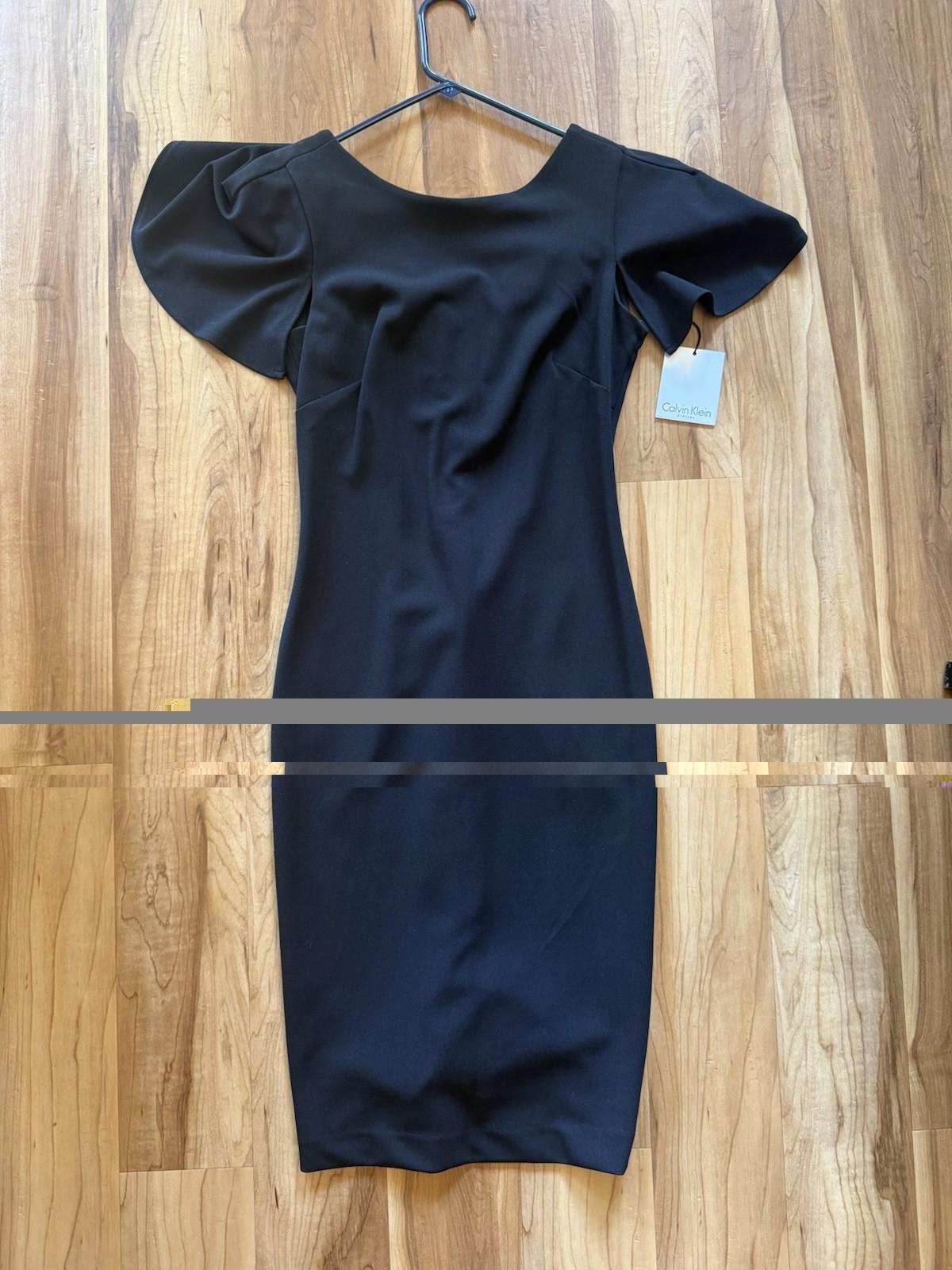 Calvin Klein Black Solid Sheath Dress Ruffle Short Sleeve Knee Length Size 2