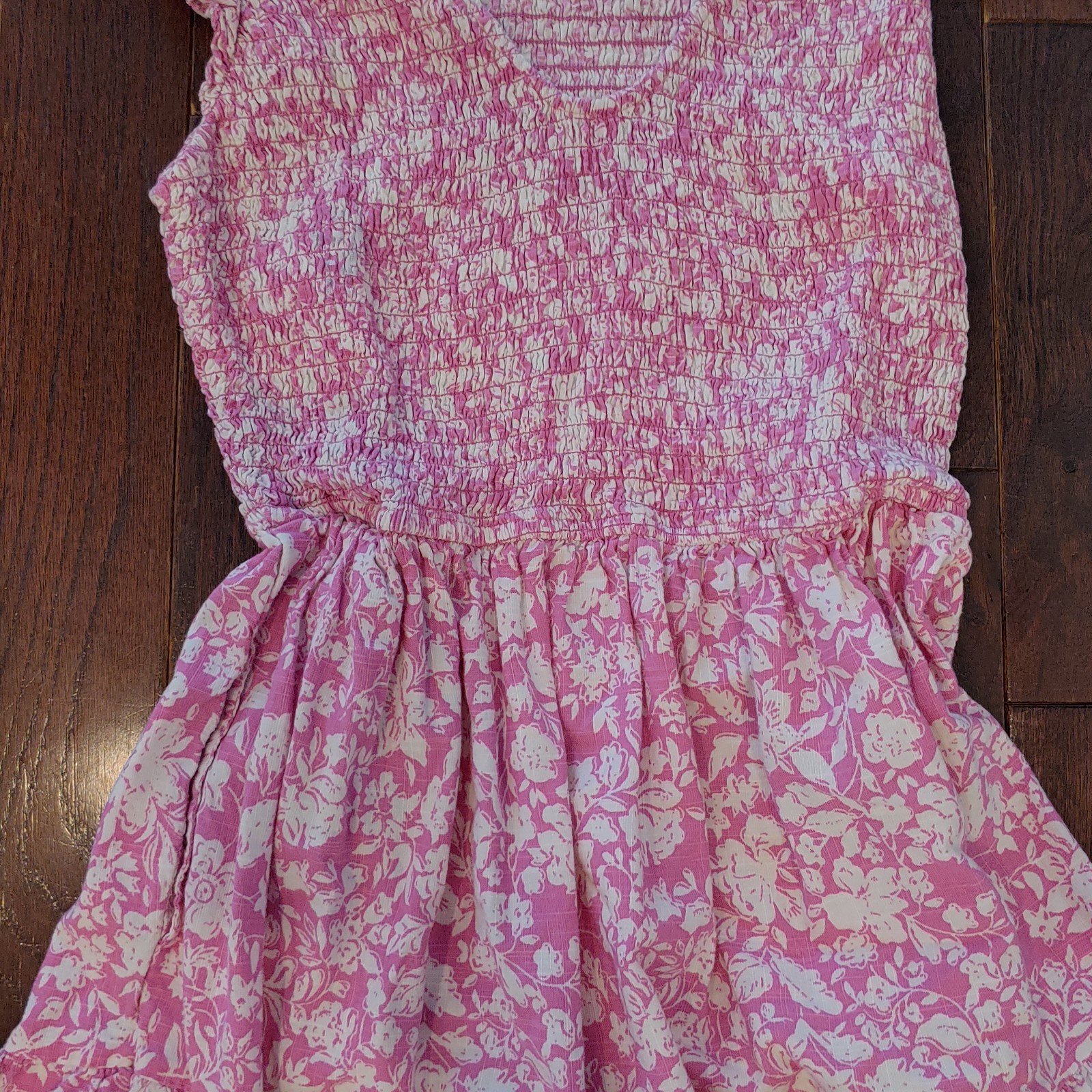Women’s Universal Thread Smocked Mini Dress Pink Size M EUC 2022 Model