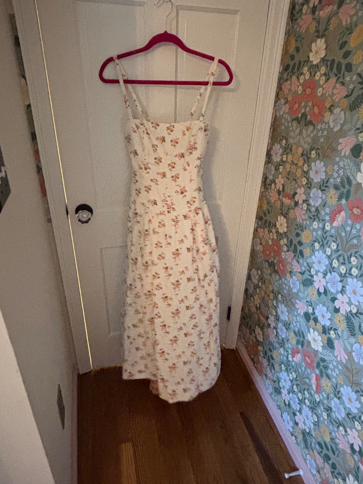 Reformation Katarin Linen Dress. Midi. Pink Floral. Worn twice. Size 6.