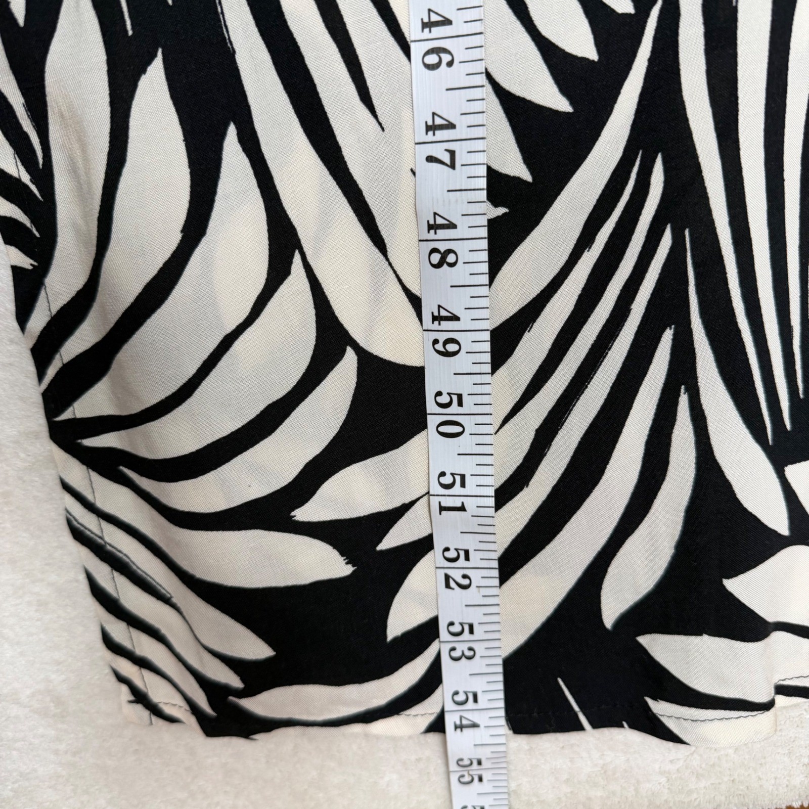 HM Womens Black White Abstract Leaf Print V-Neck Maxi Dress Size L Resort Wear