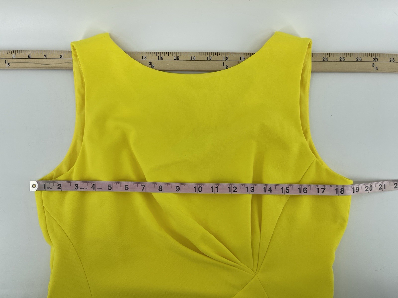 Antonio Melani Sheath Stretch Dress Womens Size 12 Yellow Sleeveless Lined