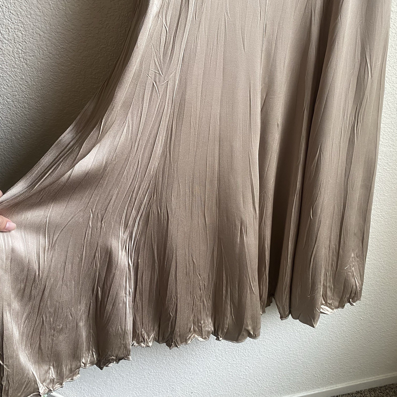 MICHAEL KORS COLLECTION Womens Size 4 Crushed Satin Charmeuse Slip Dress in Sand