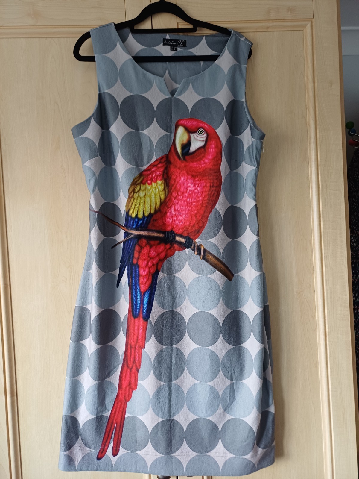 Smashed Lemon Parrot Dress Grey Polka Dot Shift Macaw Bird Size 18 Fabulous!
