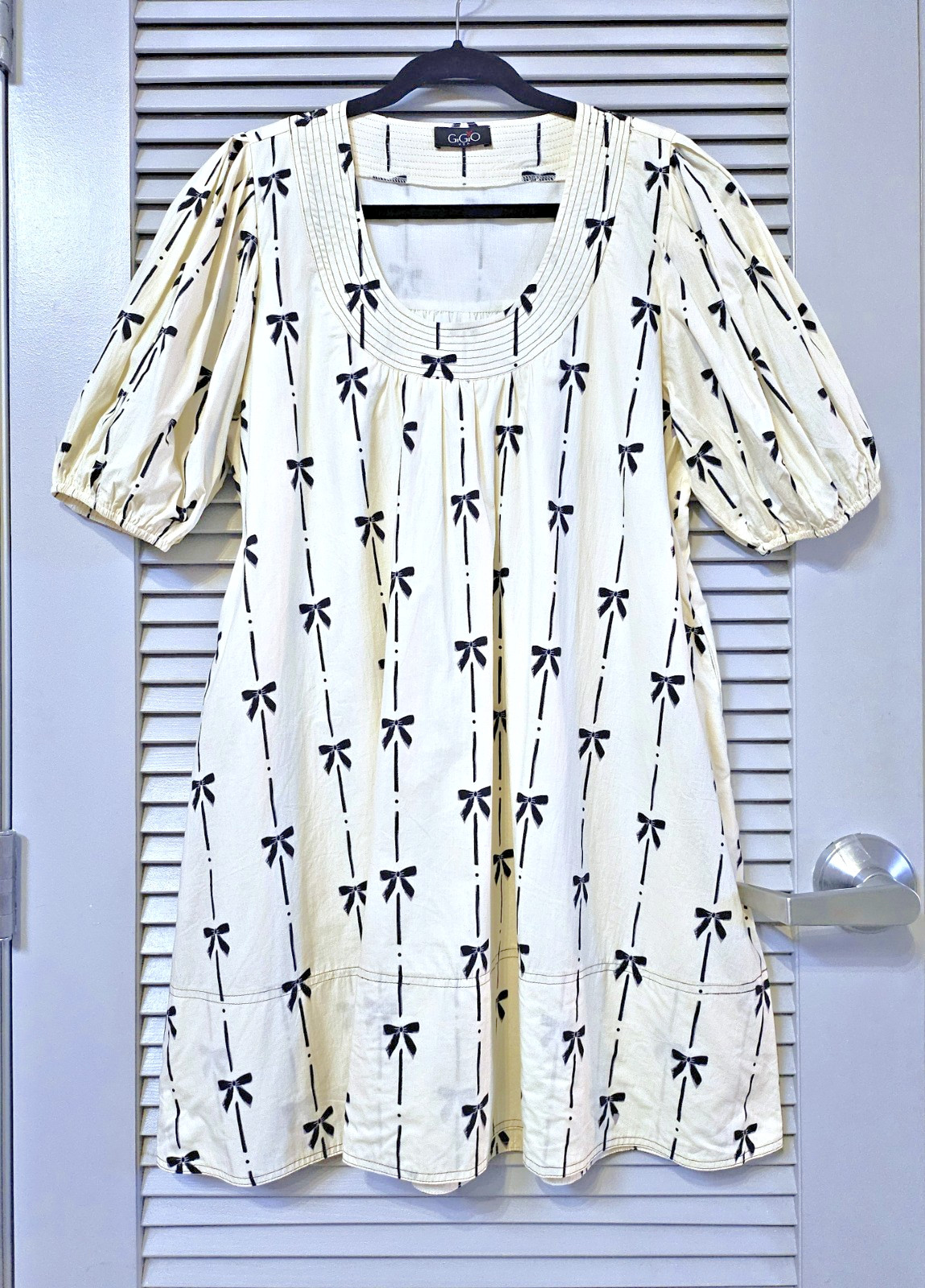 cream ribbon print pleat dress XL