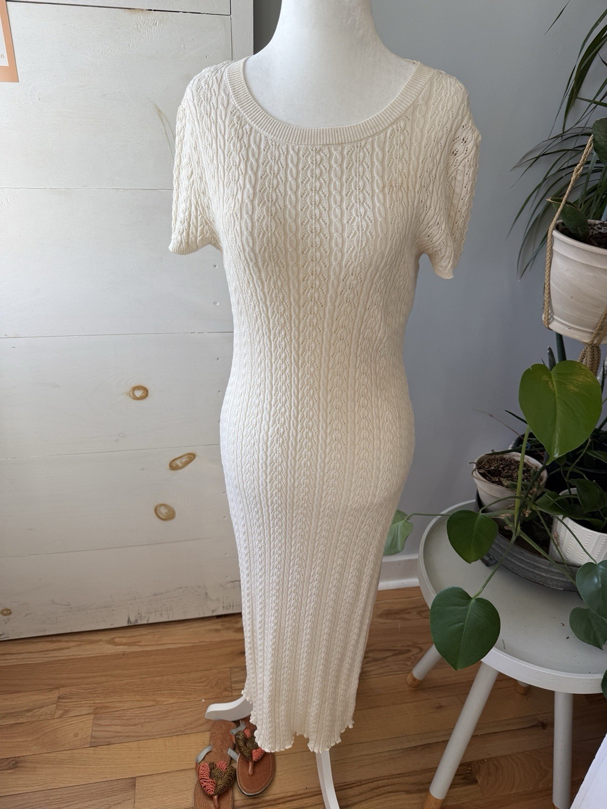 Willow And Wind Cable Knit sheath dress Almond Size L. Fits Like M New Other