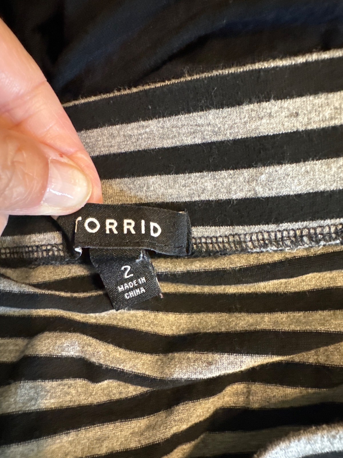 Torrid Ombré Skirt Grays to Black Size 2 Stripes & Sash