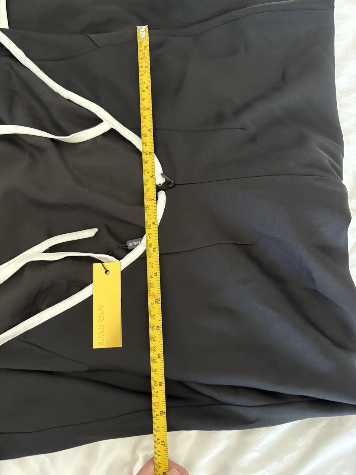 ALEXIA ADMOR Black White Solid Square Neck Backless Satin Maxi Zip Dress Size 4
