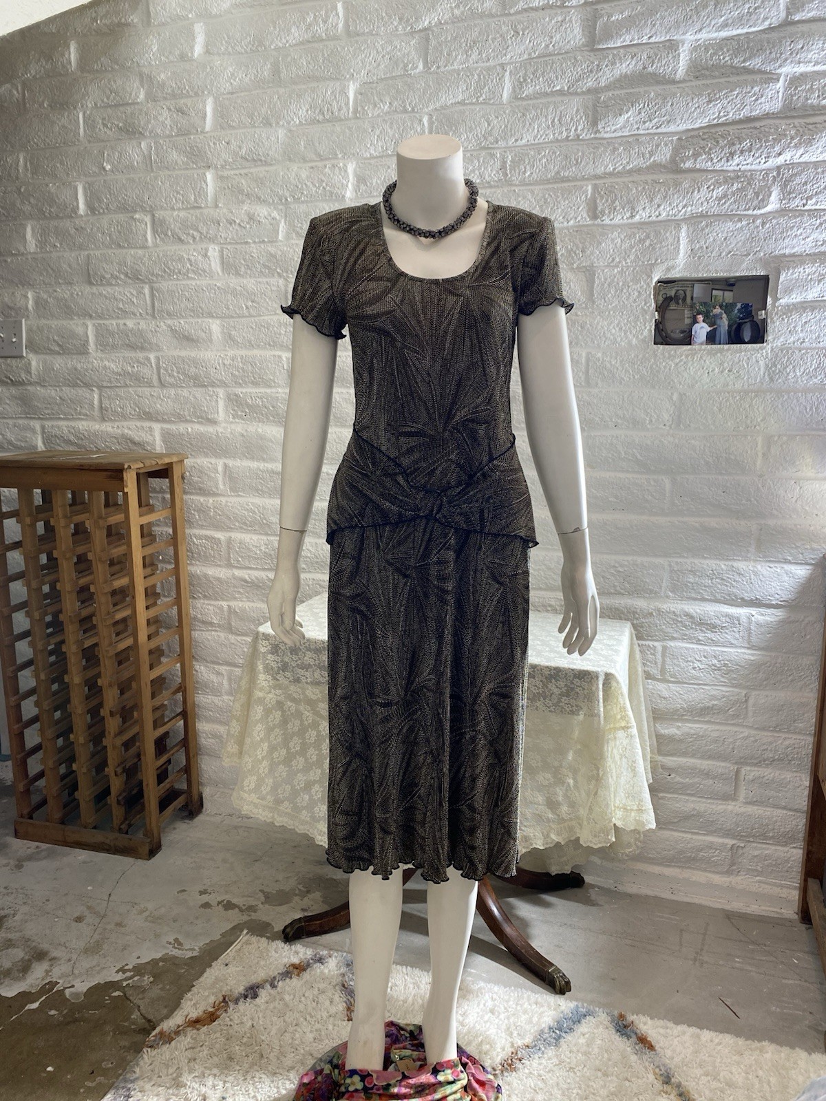 Connected Dress Size 8 NWOT Textured Polyester Sheath W/Mock Belt Sharp